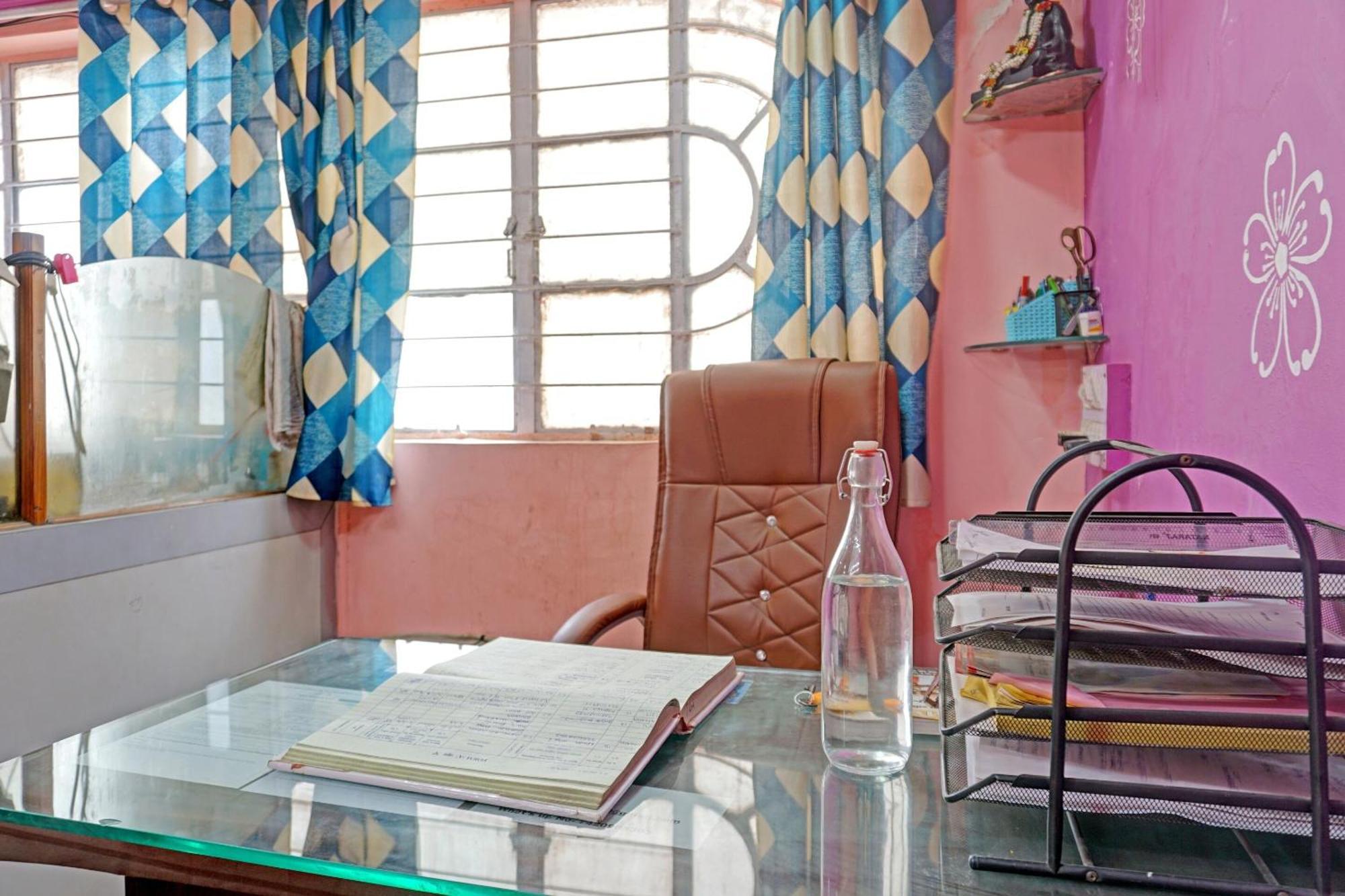 Spot On Hotel Prakash Residency, Near Hanuman Gym Ajmera Colony, Pimpri Eksteriør billede