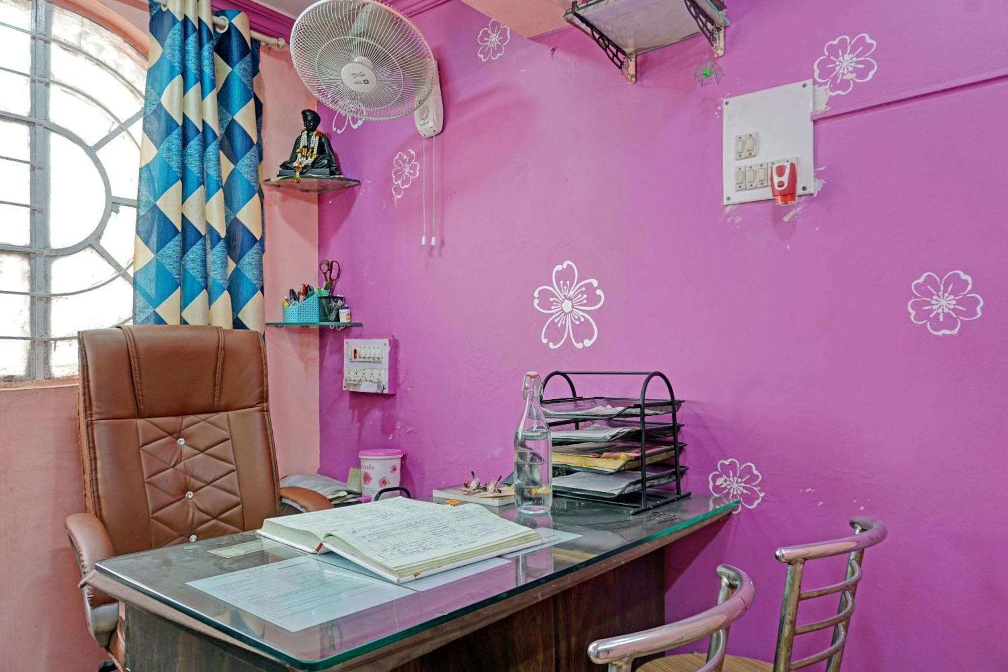 Spot On Hotel Prakash Residency, Near Hanuman Gym Ajmera Colony, Pimpri Eksteriør billede